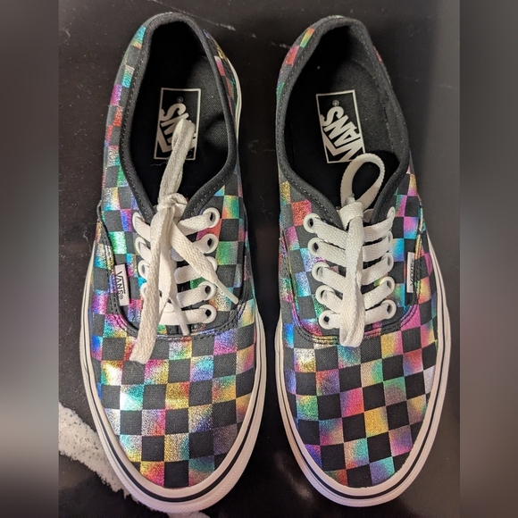 Vans Unisex Iridescent Metallic Checkerboard Skate Shoes M 7 W 8.5 MSRP $69.99 - Picture 4 of 10